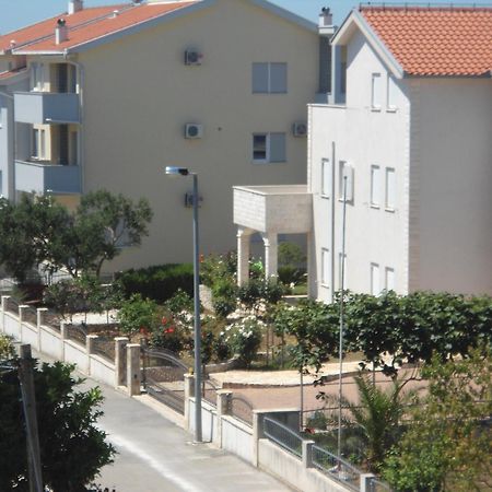 Apartments Slavica Traù Esterno foto